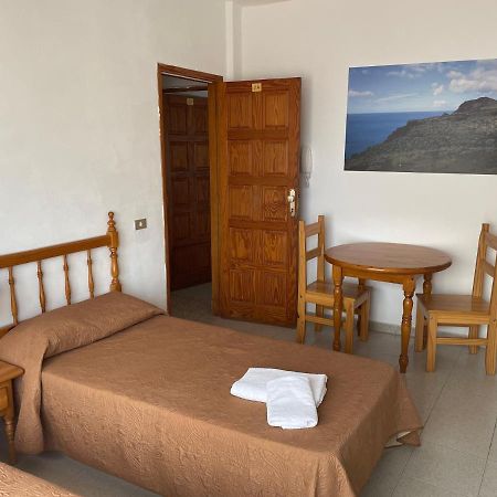 Apartamentos Tanajara La Restinga Bagian luar foto